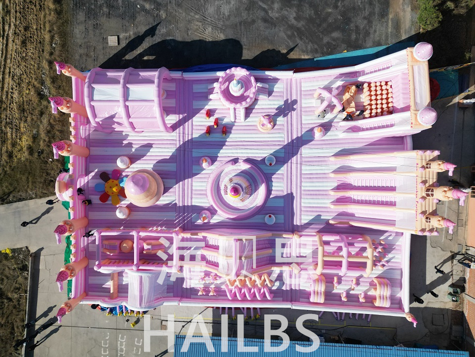 冰淇淋主题充气城堡